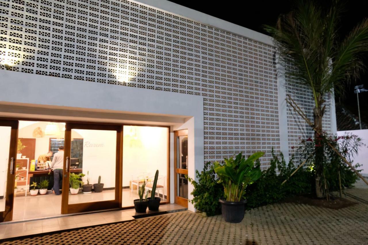 Rarem Bed & Breakfast Bandar Lampung Exteriör bild