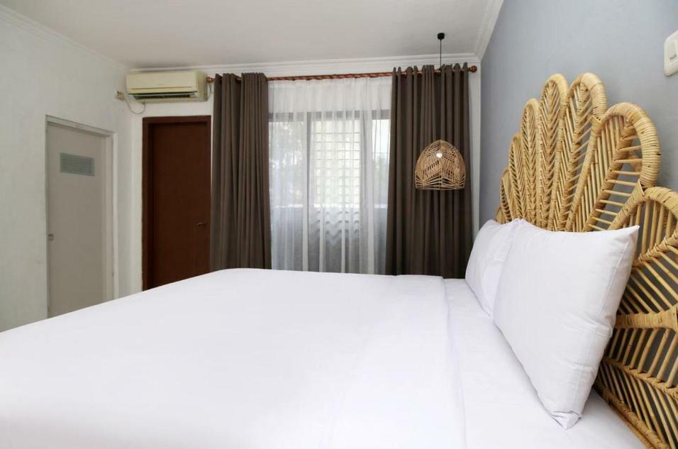 Rarem Bed & Breakfast Bandar Lampung Exteriör bild